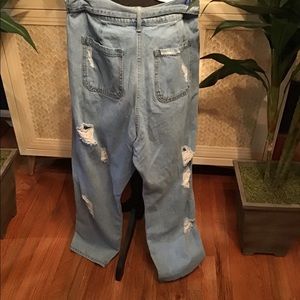 belted distressed jean